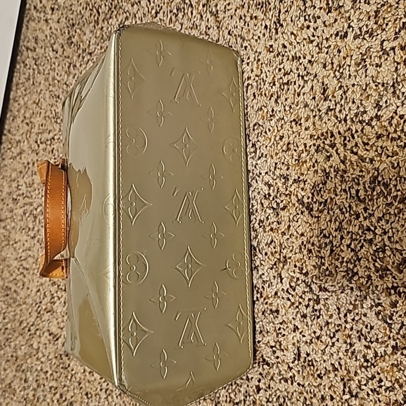 AUTH* Louis Vuitton Authentic Vernis Bag- Mint Green - Picture 3 of 13